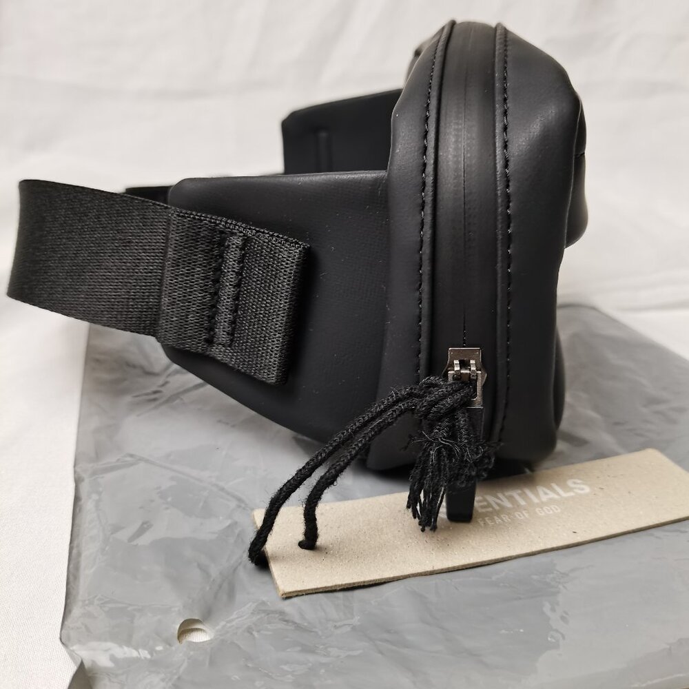 Black Essentials Fanny Pack - Picture 6 of 7